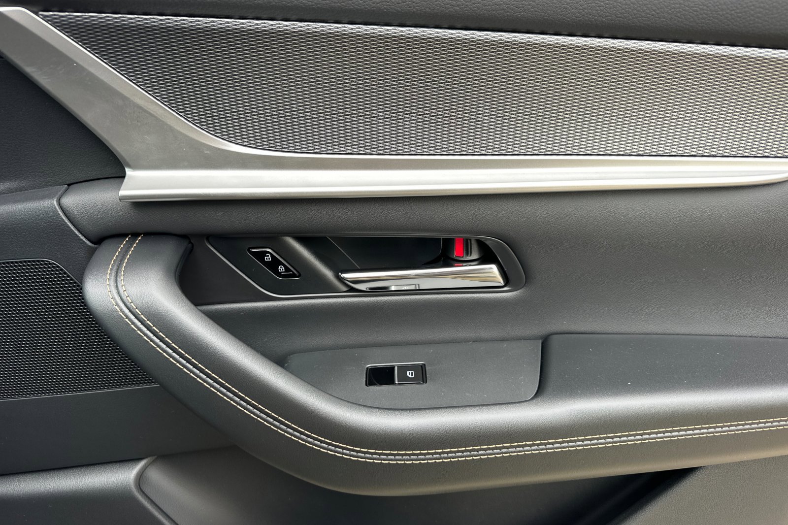 New 2026 MAZDA CX-90 Plug-In Hybrid w/ Premium Plus image 21