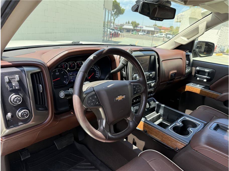 Used 2014 Chevrolet Silverado 1500 High Country w/ High Country Premium Package AWD/4WD image 13