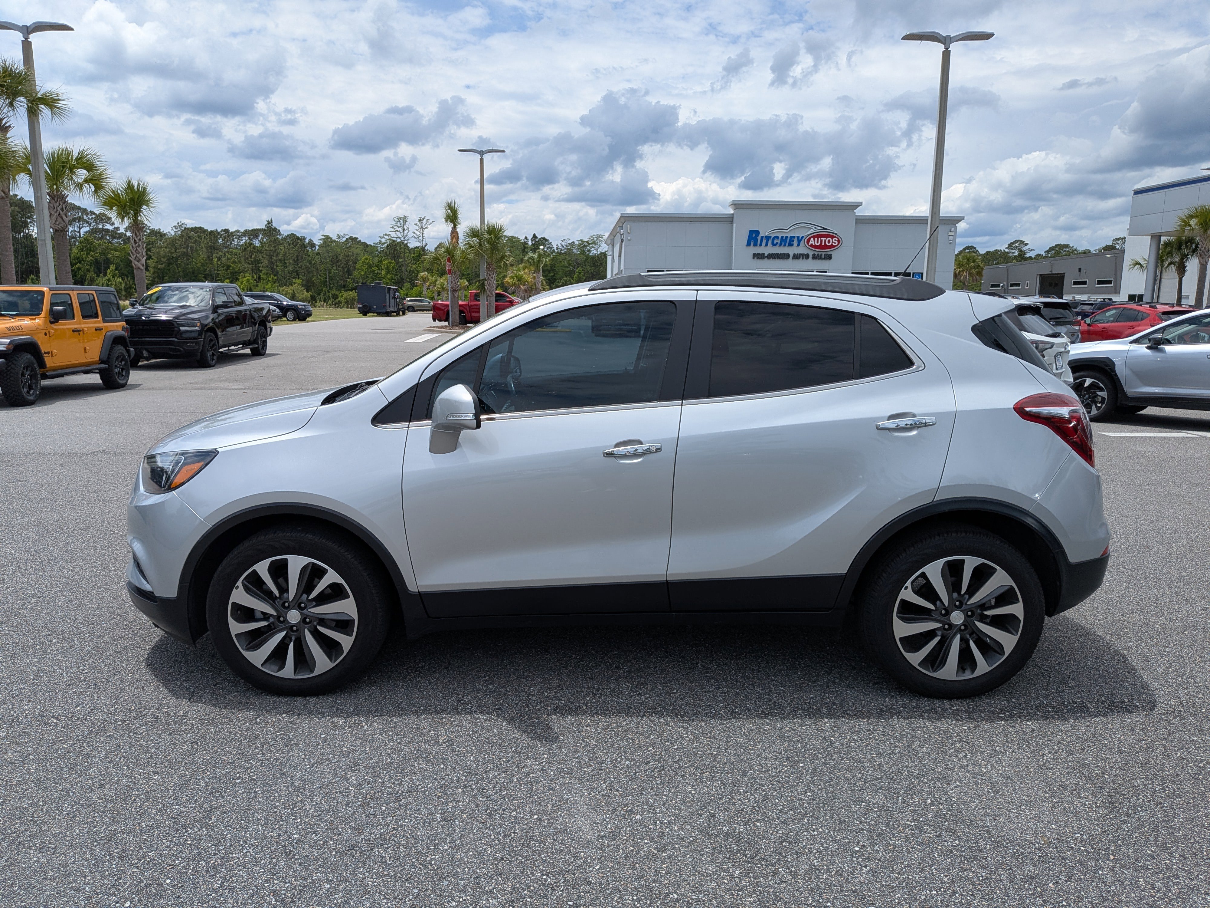Used 2018 Buick Encore Preferred FWD image 7