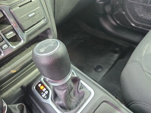 Used 2023 Jeep Wrangler Unlimited Sport AWD/4WD image 23