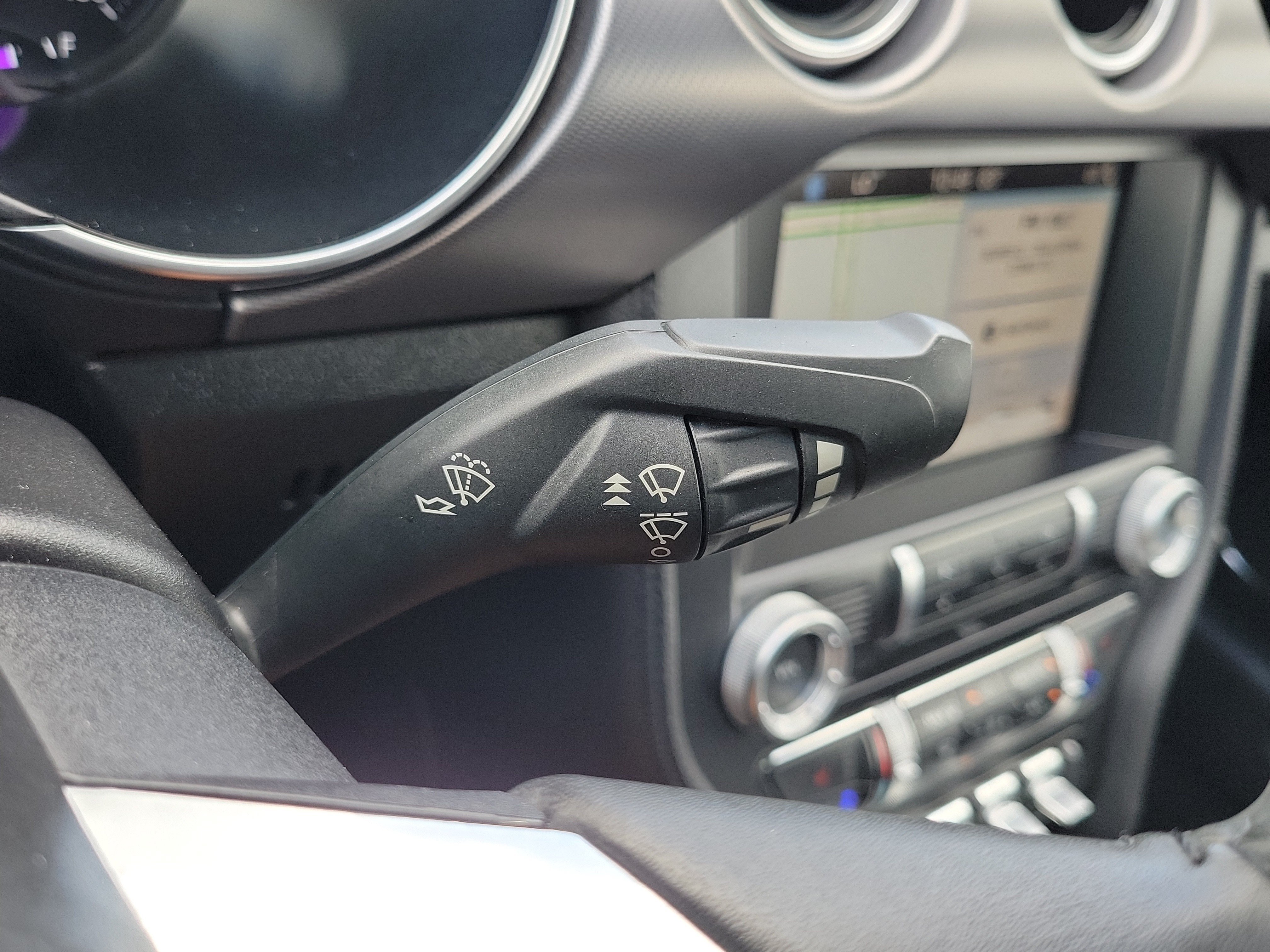 Used 2019 Ford Mustang GT Premium w/ Equipment Group 401A RWD image 20