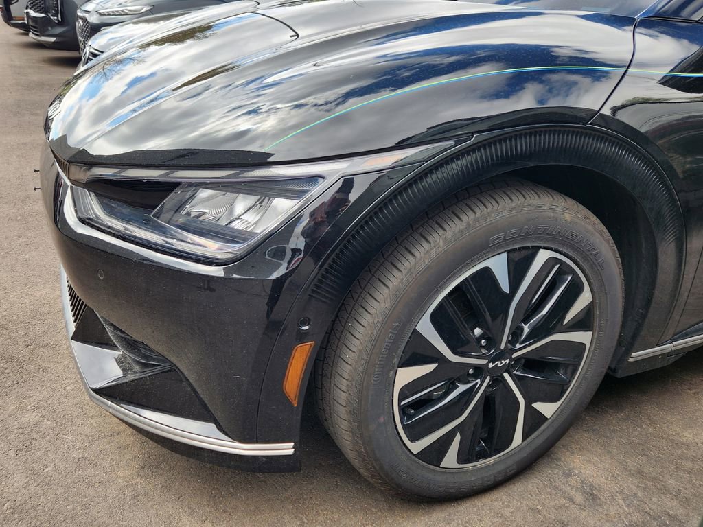 Certified 2023 Kia EV6 Wind w/ Wind Technology Package AWD/4WD image 5