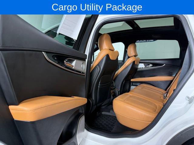 Used 2022 Lincoln Nautilus Black Label w/ Class II Trailer Tow Package image 13