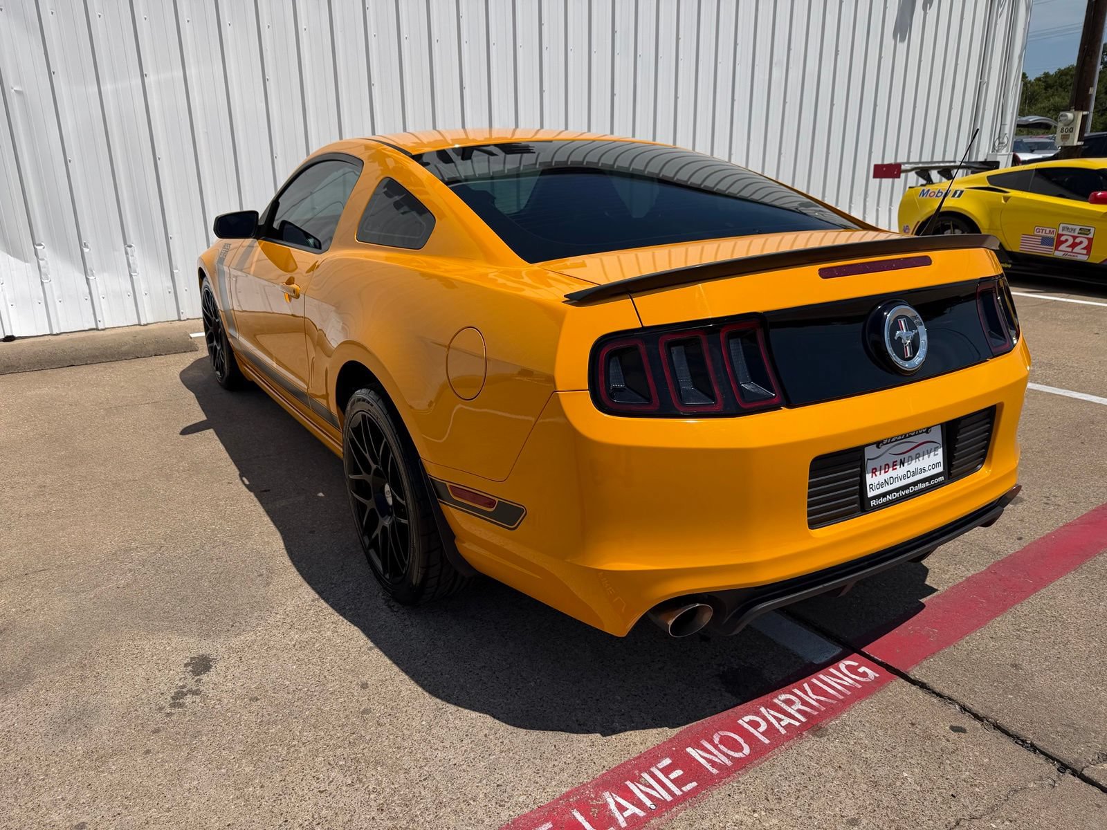 Used 2013 Ford Mustang Boss 302 w/ Boss 302 Accessory Pkg RWD image 4