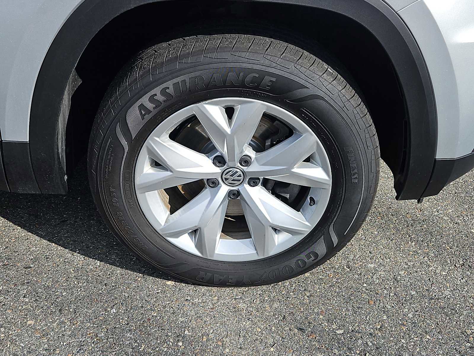 Used 2019 Volkswagen Atlas SE w/ Towing Package image 10