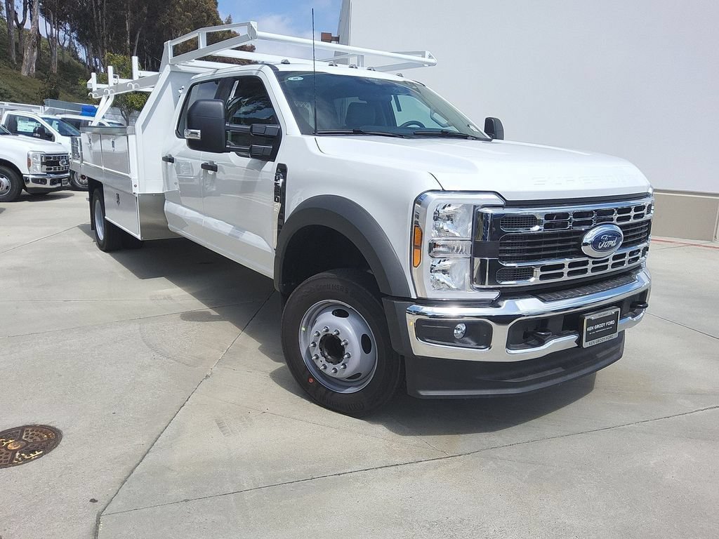 New 2026 Ford F550 2WD Crew Cab image 4