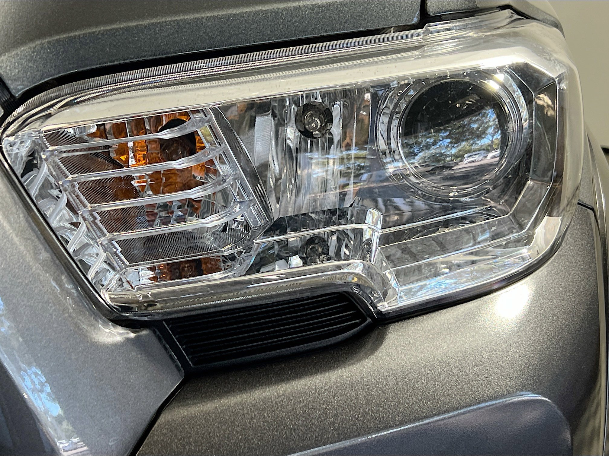 Used 2023 Toyota Tacoma SR5 w/ Technology Package image 12