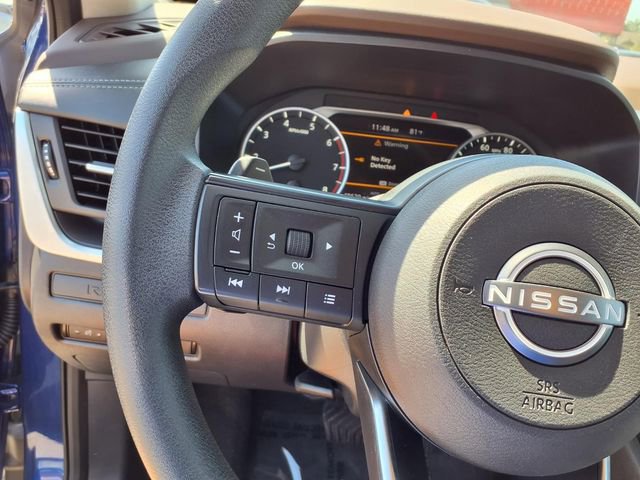 Used 2023 Nissan Rogue S image 17