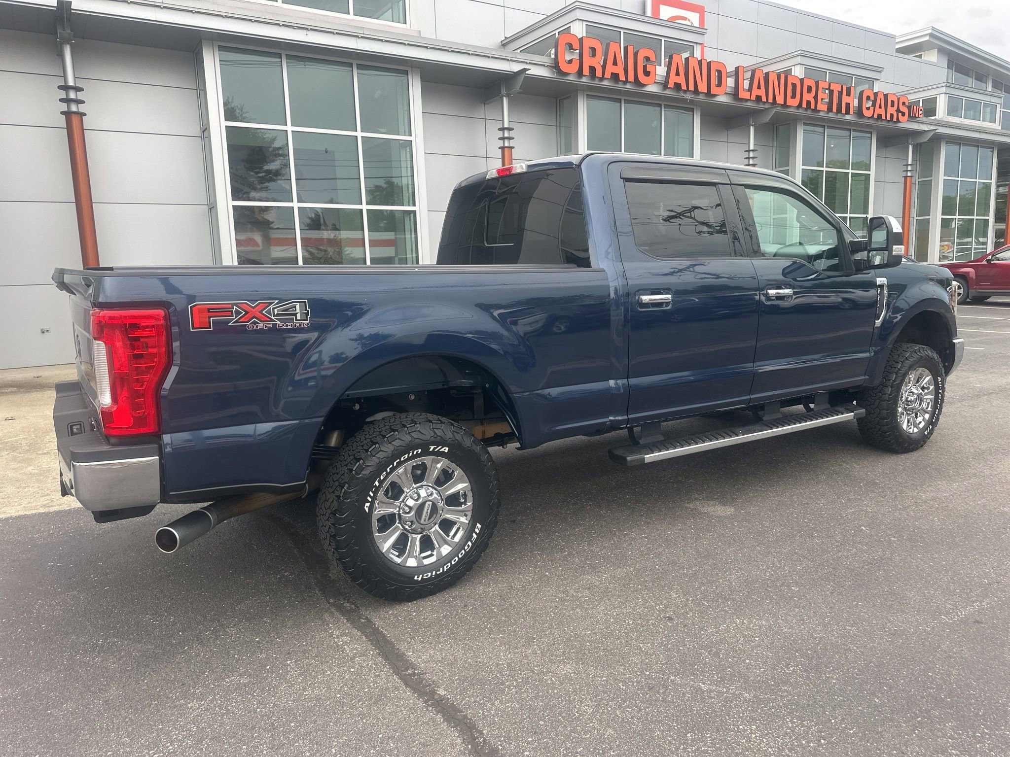 Used 2019 Ford F250 XLT w/ XLT Premium Package AWD/4WD image 5