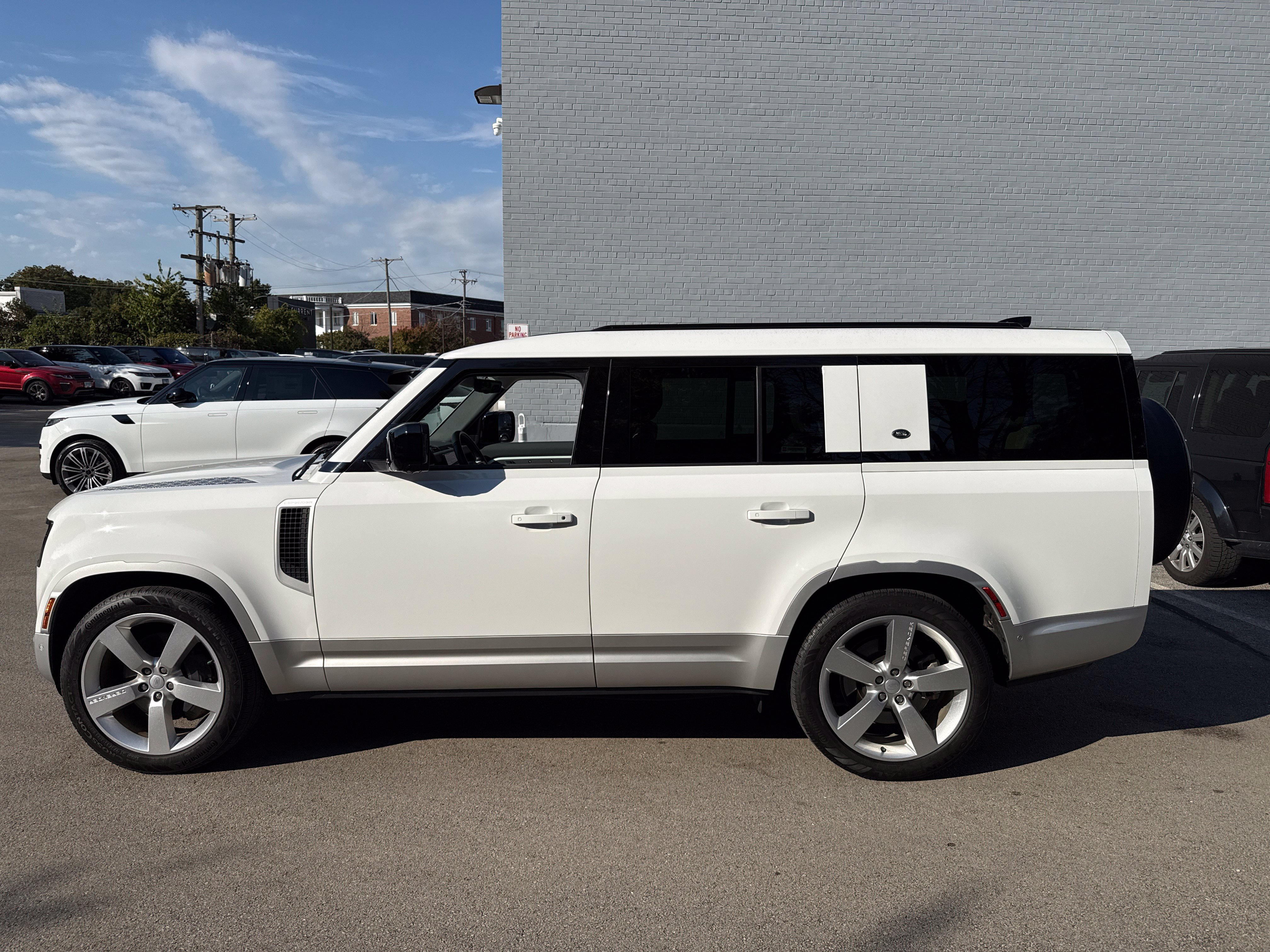 Used 2023 Land Rover Defender 130 First Edition AWD/4WD image 2