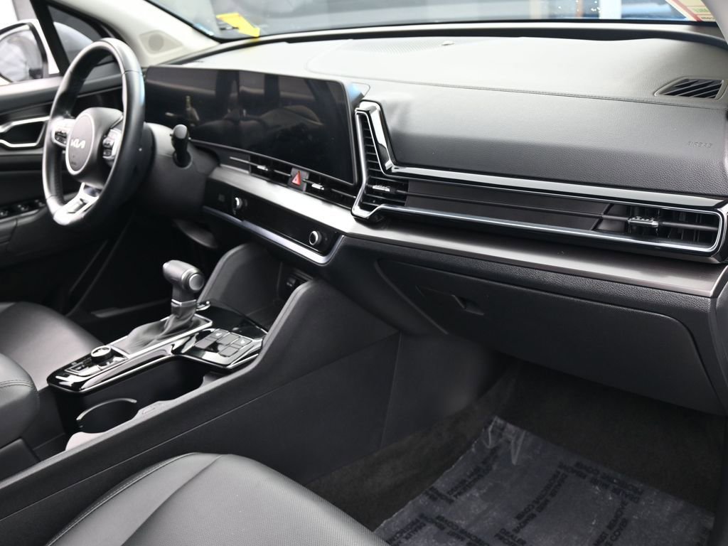 Used 2025 Kia Sportage EX image 47