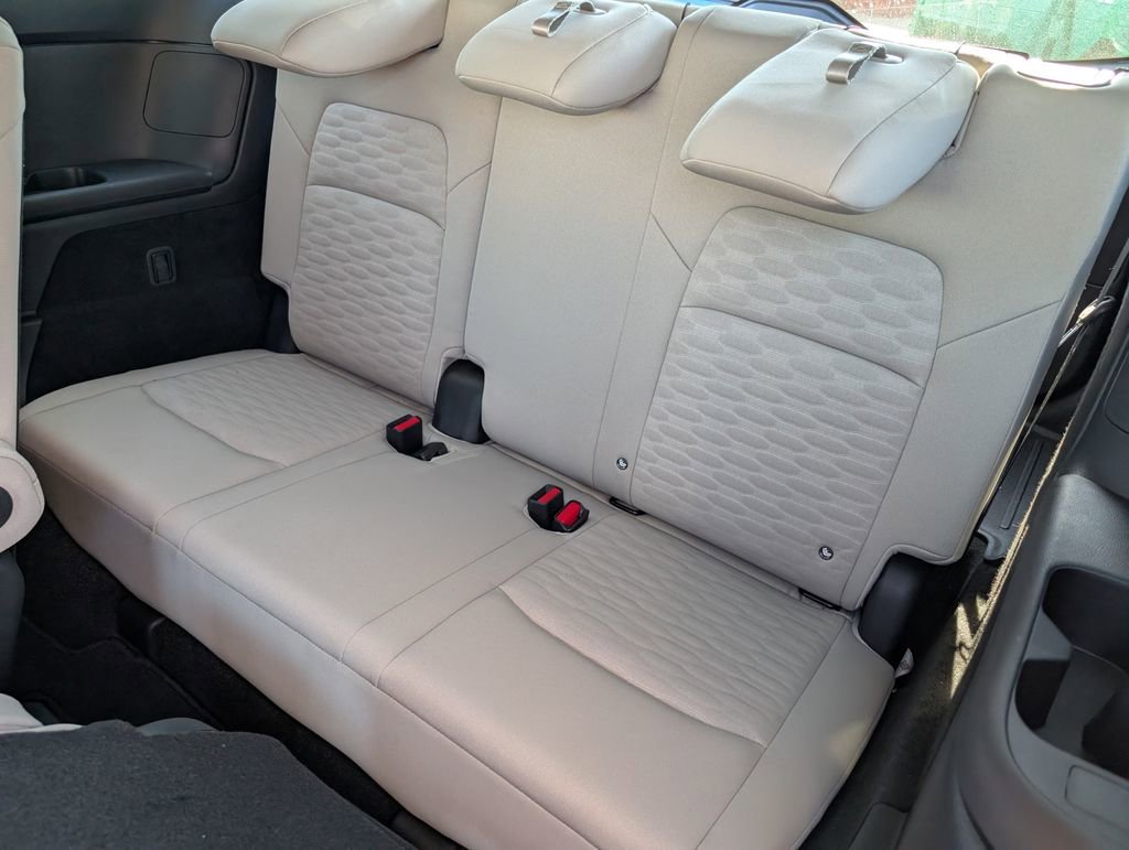 Used 2025 Nissan Pathfinder SV w/ SV Premium Package image 7