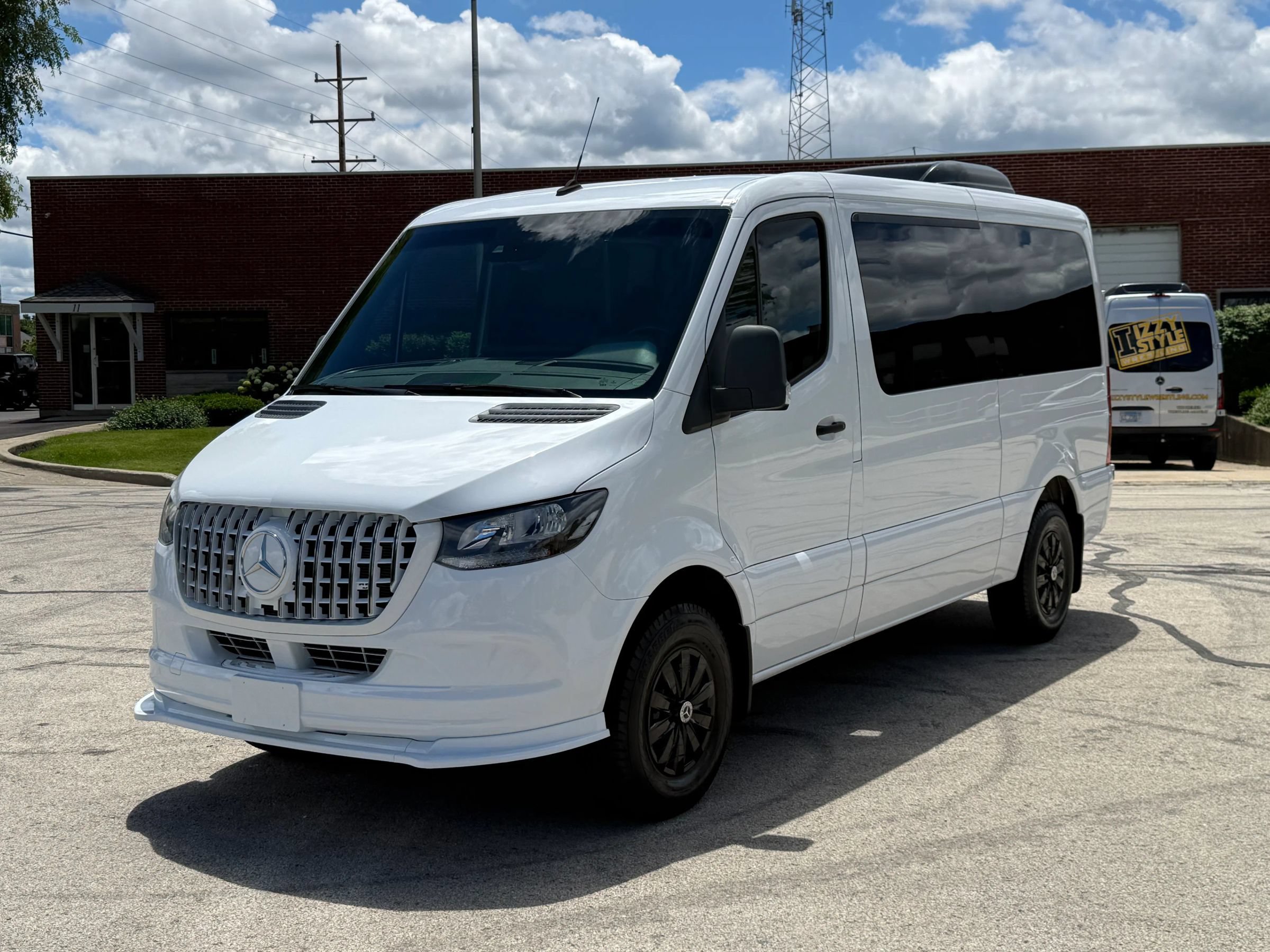 Used 2020 Mercedes-Benz Sprinter 1500 w/ Driver Convenience Package image 2
