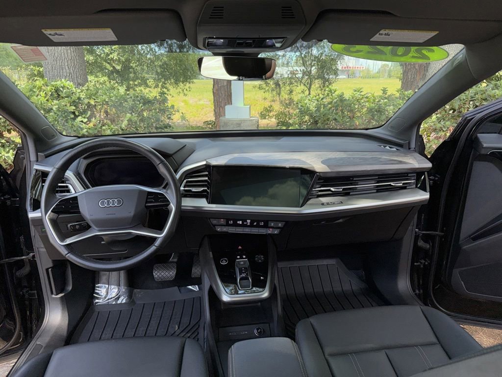 Used 2023 Audi Q4 e-tron Premium Plus AWD/4WD image 37