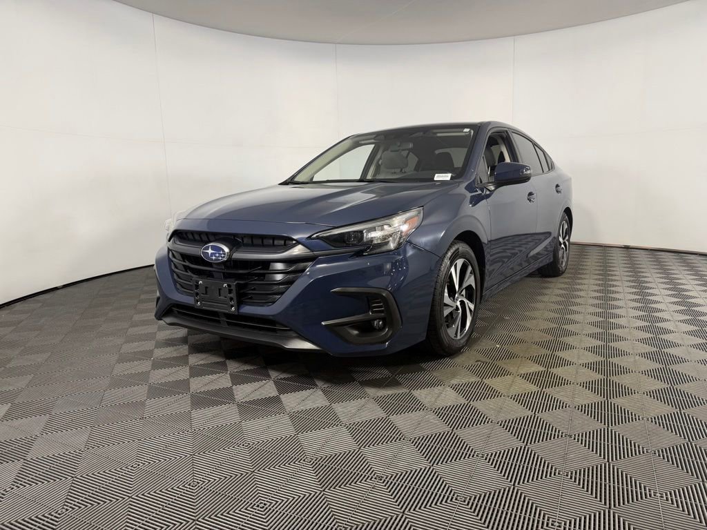 Used 2025 Subaru Legacy Premium image 3