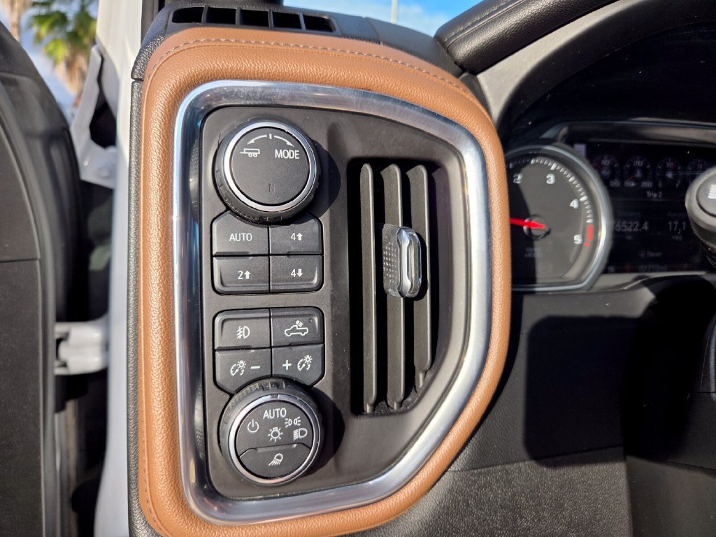 Used 2020 Chevrolet Silverado 2500 High Country w/ Safety Package II AWD/4WD image 25