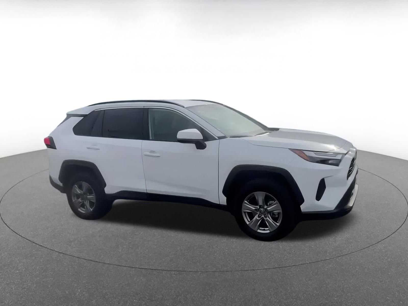 Used 2025 Toyota RAV4 XLE video 2