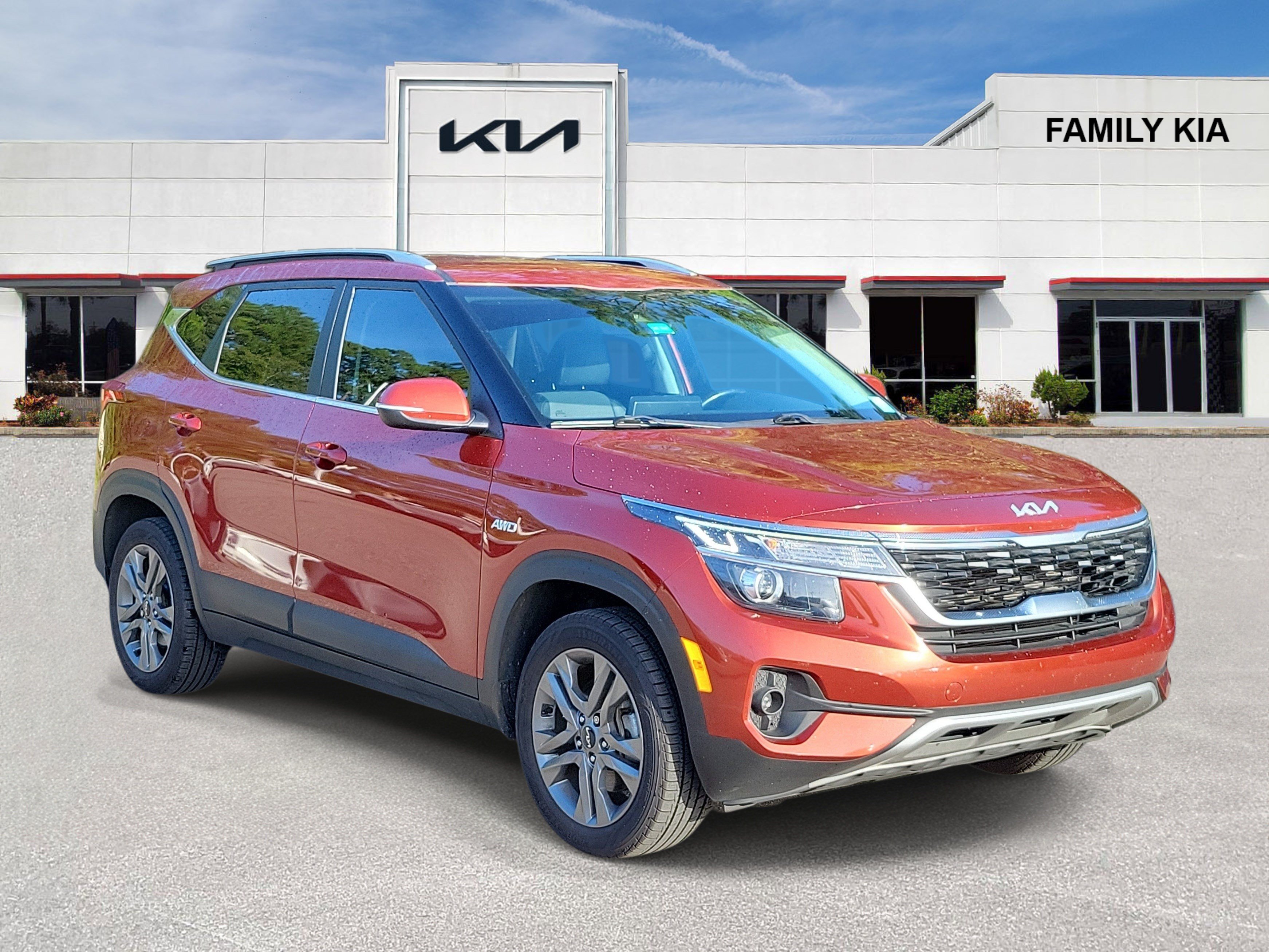 Used 2023 Kia Seltos S w/ Navigation Package