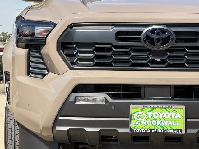 Used 2026 Toyota Tacoma TRD Sport w/ TRD Sport Upgrade Package RWD image 4