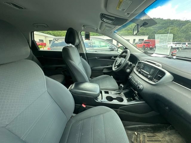 Used 2016 Kia Sorento FWD image 8