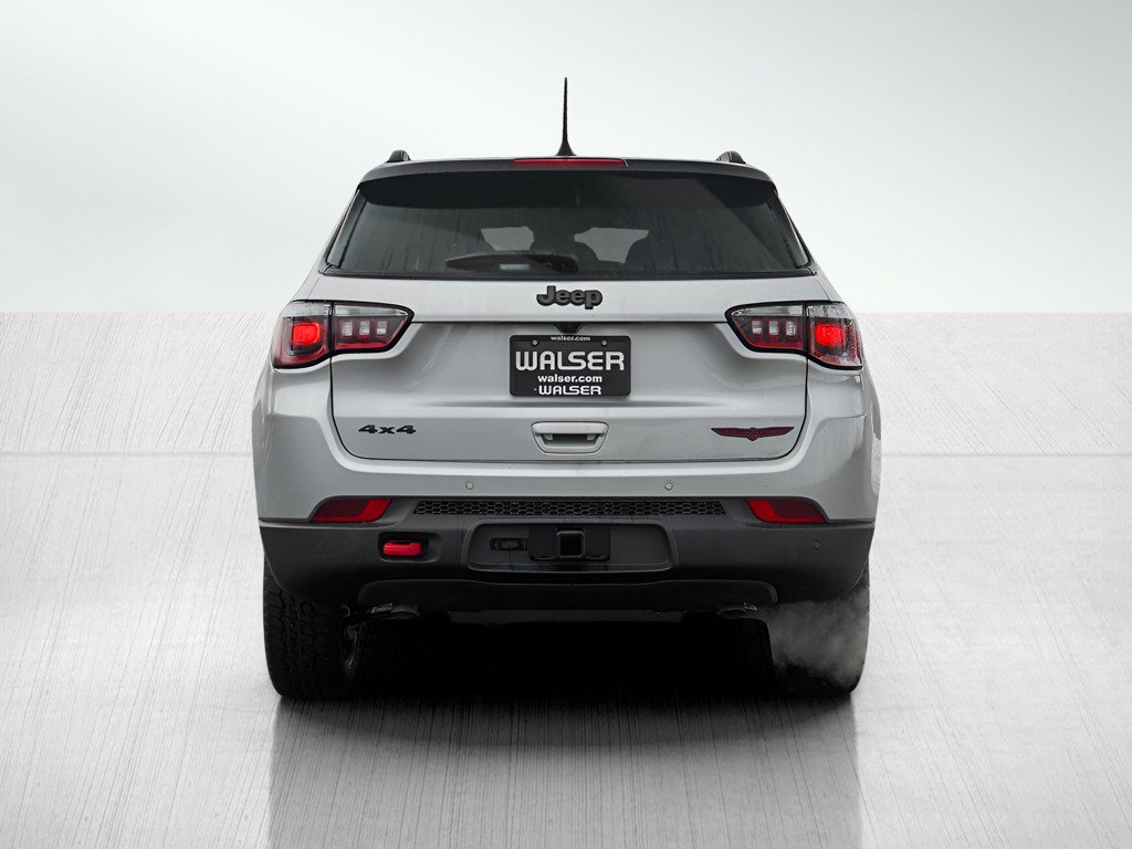 New 2026 Jeep Compass Trailhawk w/ Trailer Tow Group AWD/4WD image 5