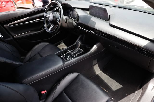 Used 2020 MAZDA MAZDA3 Hatchback w/ Preferred Package FWD image 19