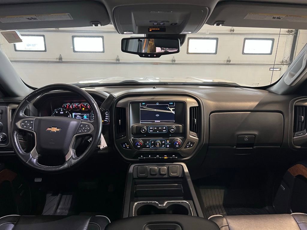 Used 2018 Chevrolet Silverado 1500 High Country AWD/4WD image 17