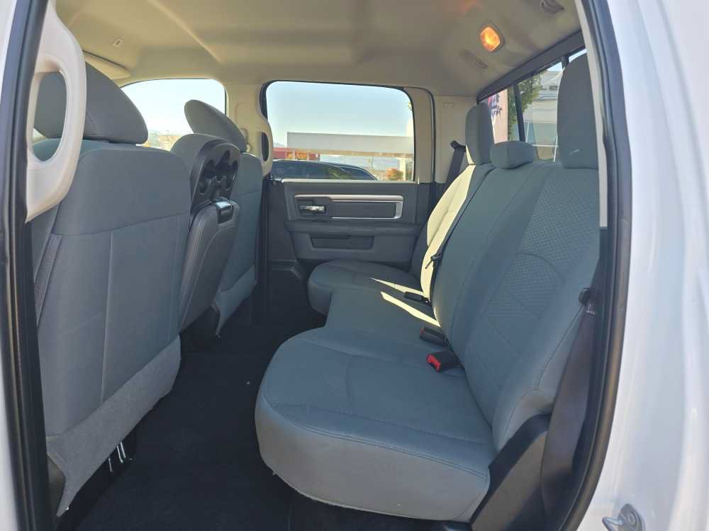 Used 2017 RAM 1500 Classic SLT AWD/4WD image 17