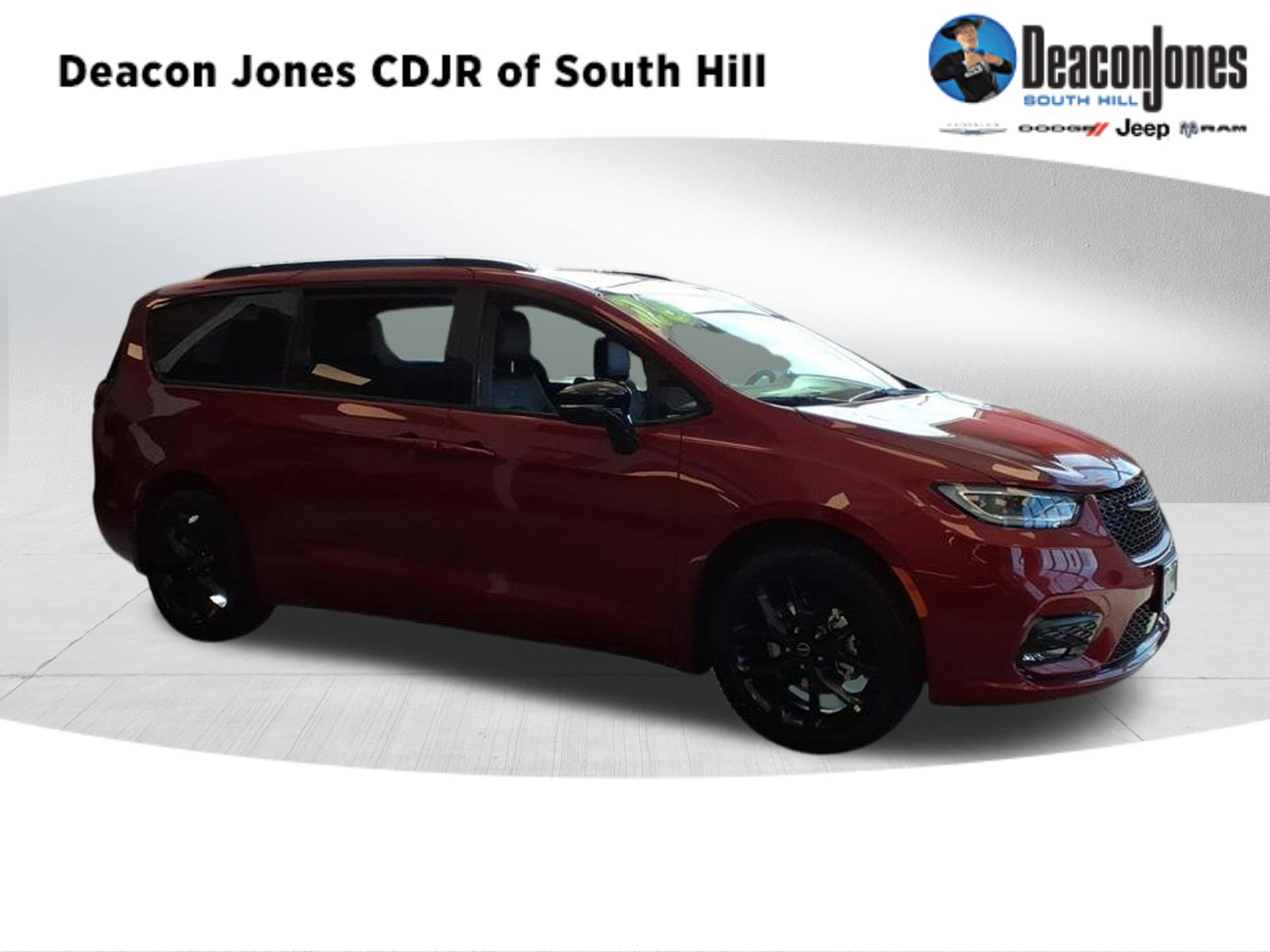 New 2026 Chrysler Pacifica Select