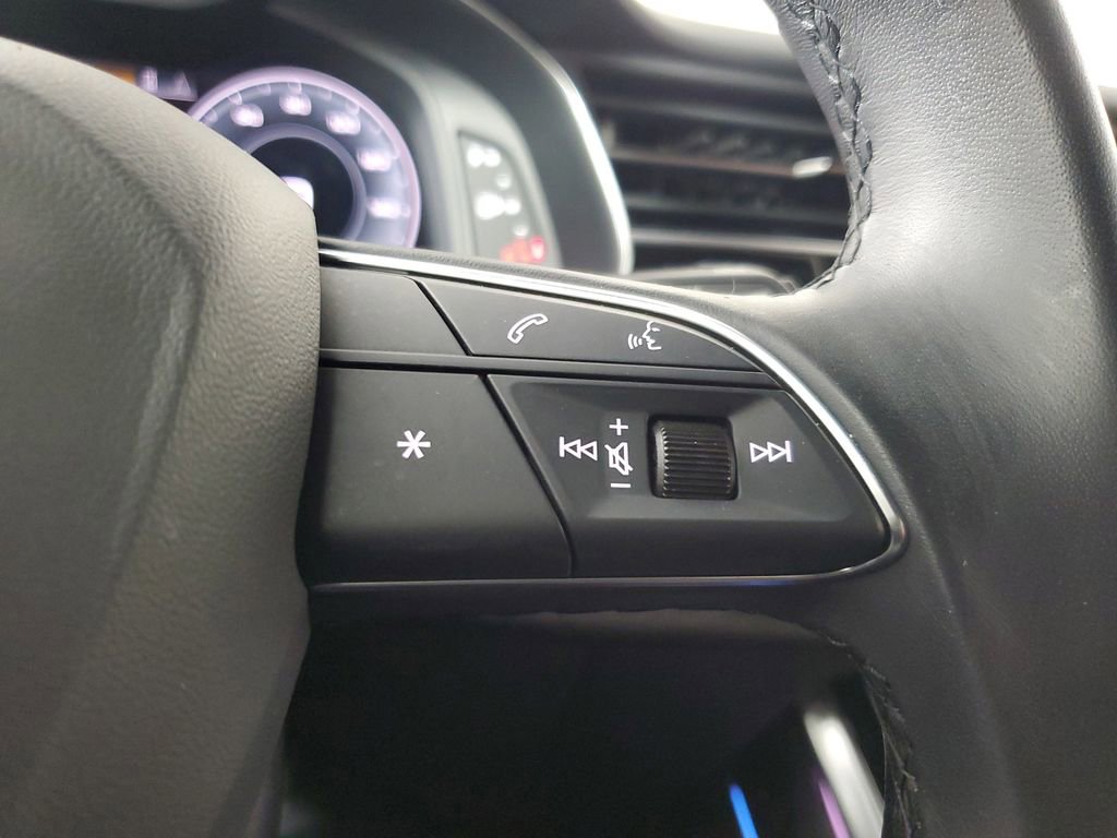 Used 2023 Audi Q8 Prestige w/ Prestige Package AWD/4WD image 23