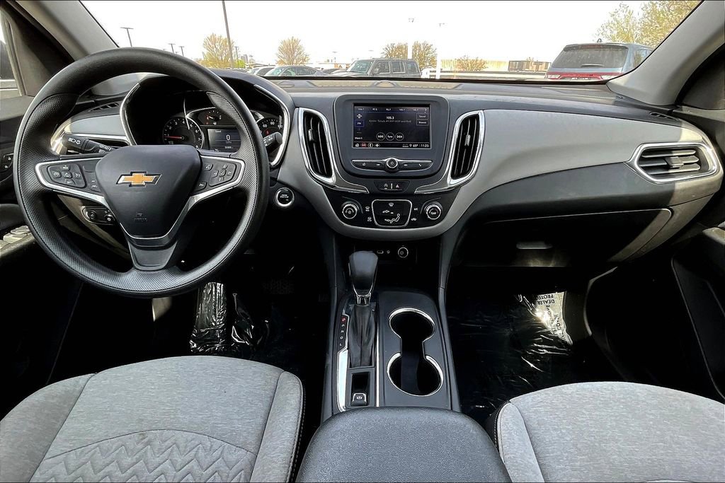 Used 2022 Chevrolet Equinox LS w/ LS Convenience Package image 21
