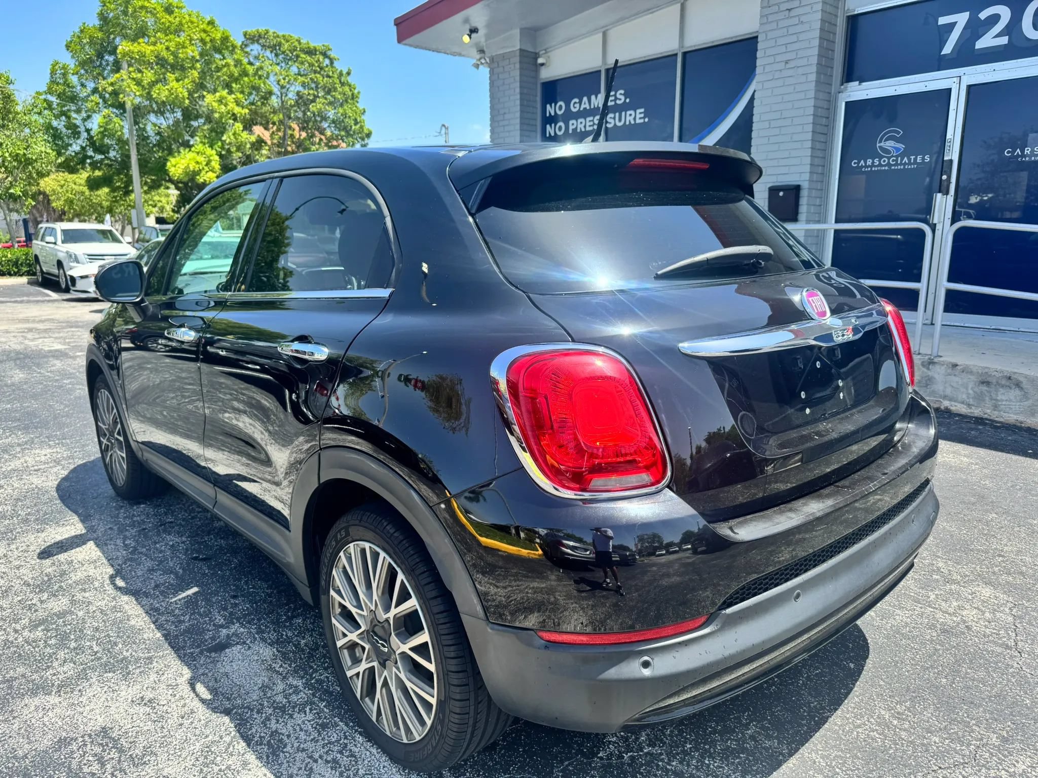 Used 2017 FIAT 500X Lounge w/ Lounge Premium Package (FWD) image 6
