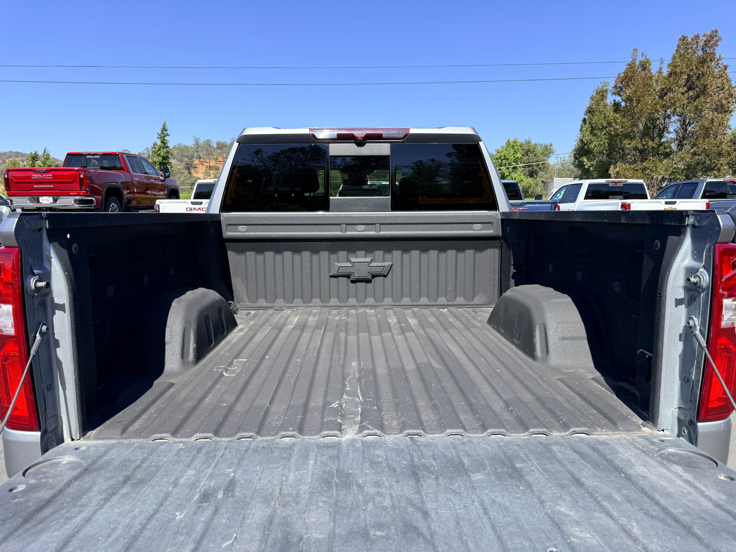 Used 2023 Chevrolet Silverado 1500 LT Trail Boss w/ LT Trail Boss Premium Package AWD/4WD image 10