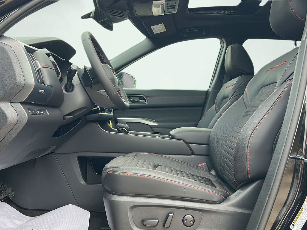 New 2026 Nissan Pathfinder Rock Creek AWD/4WD image 6