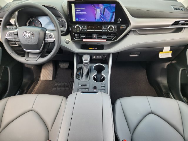 New 2026 Toyota Highlander XLE AWD/4WD image 19