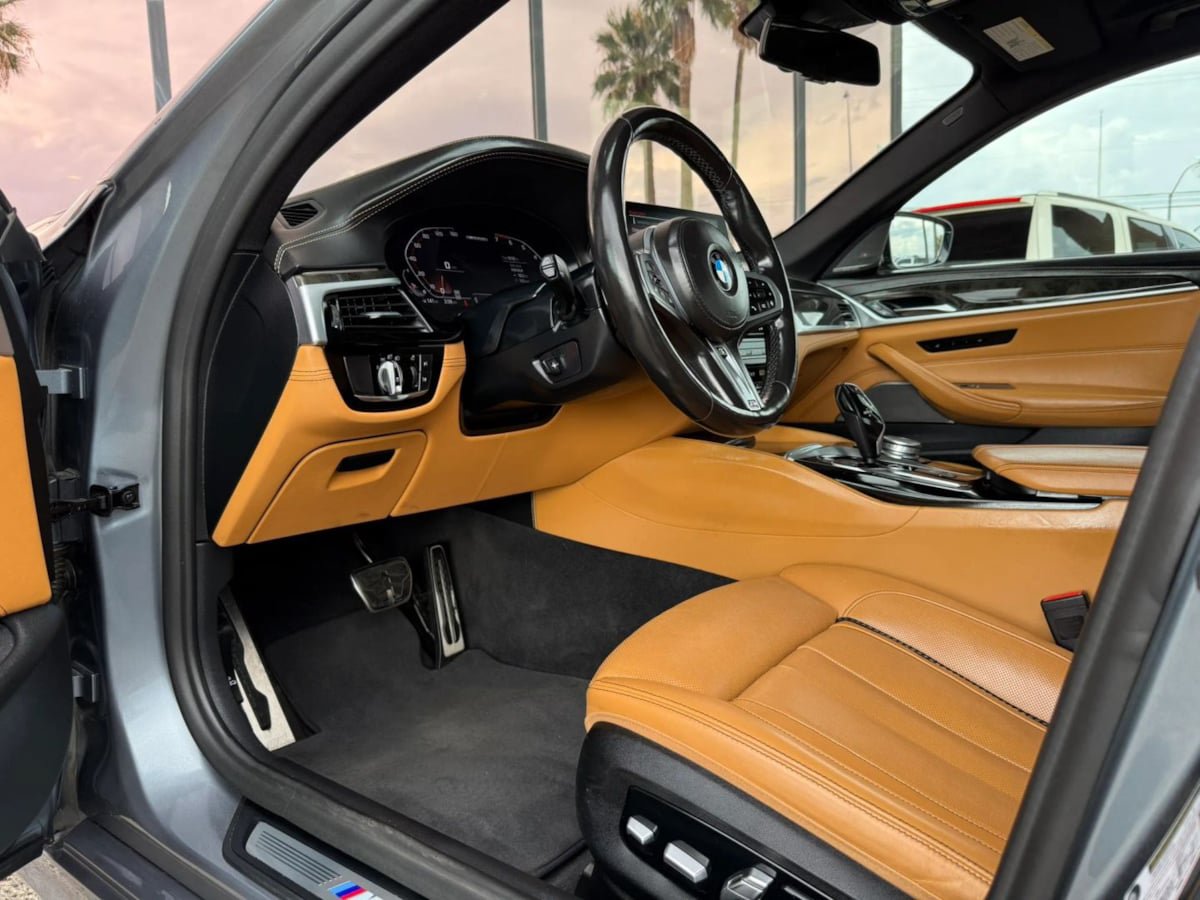Used 2020 BMW M550i xDrive w/ Executive Package AWD/4WD image 39