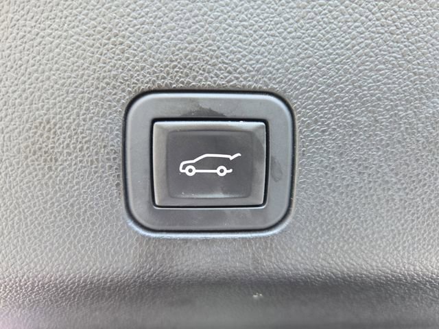 Certified 2024 GMC Yukon AT4 w/ Max Trailering Package AWD/4WD image 5