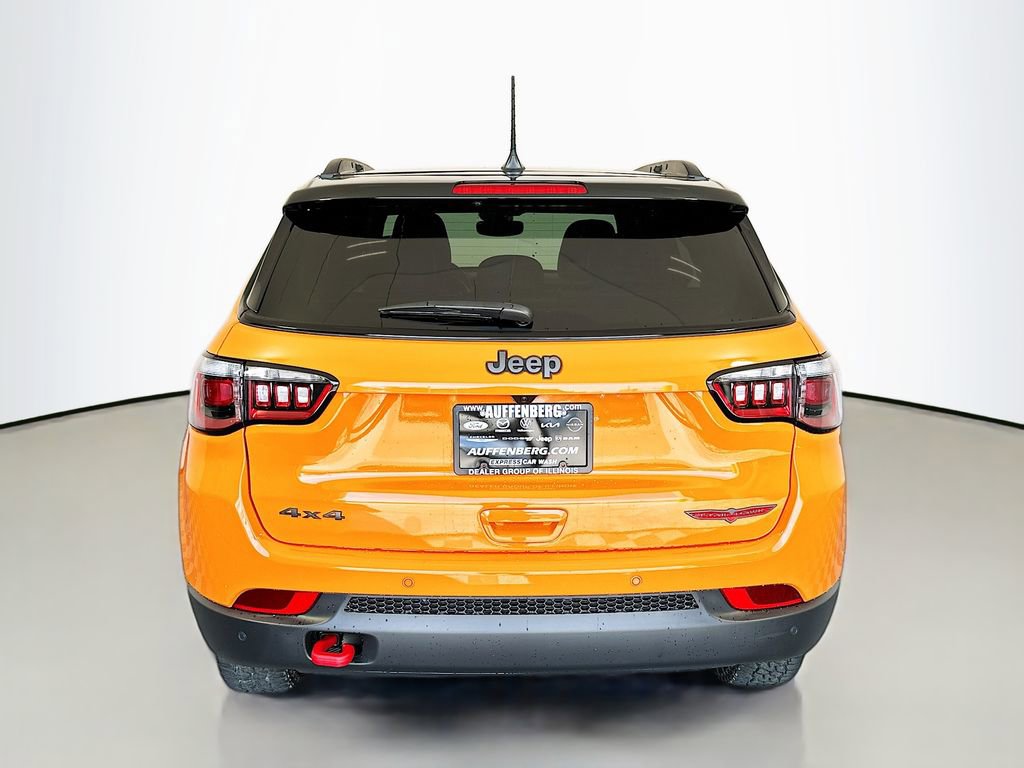 New 2026 Jeep Compass Trailhawk w/ Sun, Sound & Navigation Group AWD/4WD image 6
