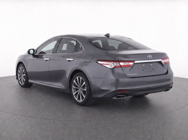 Used 2014 Toyota Avalon XLE Touring FWD image 3