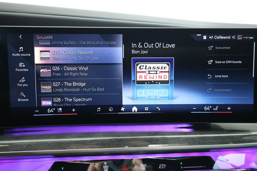 Used 2024 BMW i7 eDrive50 image 15