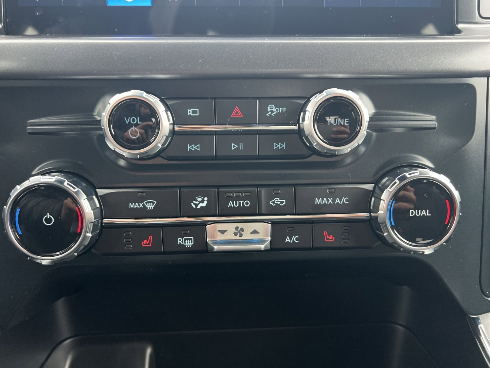 New 2026 Ford F150 XLT w/ Equipment Group 302A MID image 21