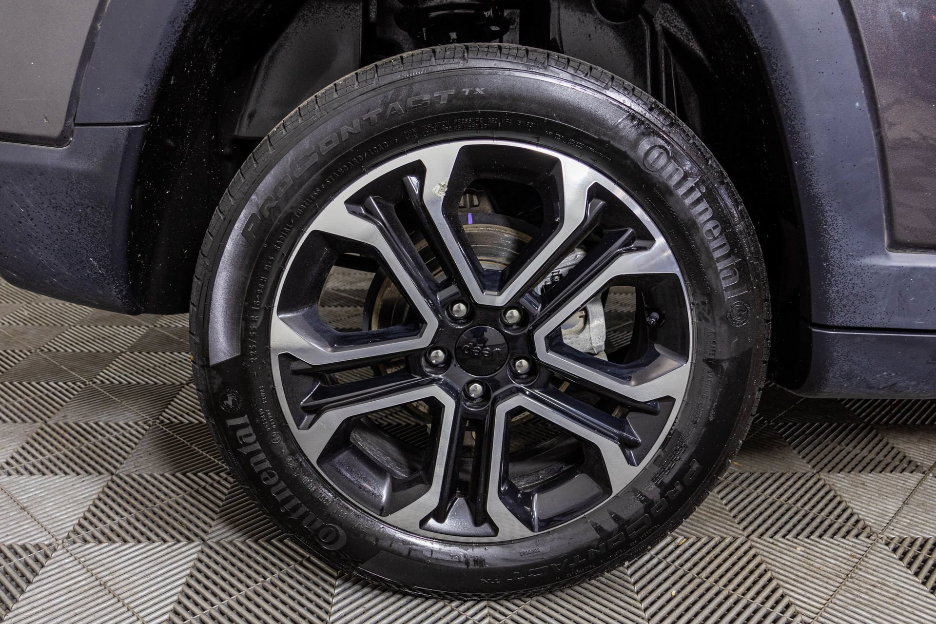 Used 2023 Jeep Compass Limited AWD/4WD image 53