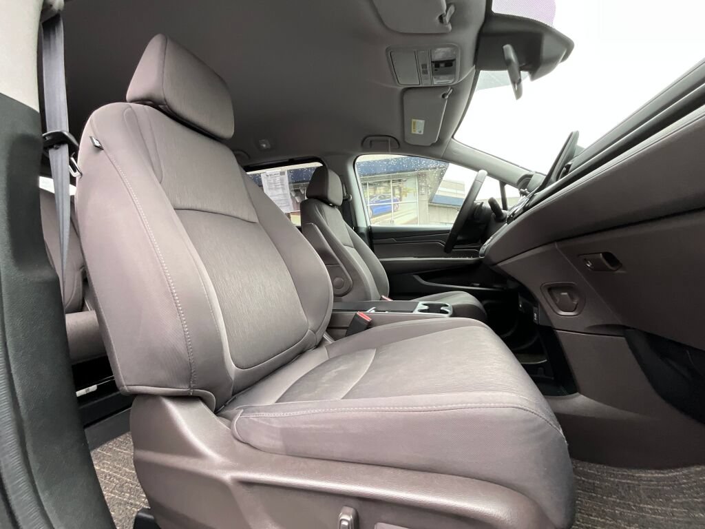 Used 2022 Honda Odyssey EX image 11