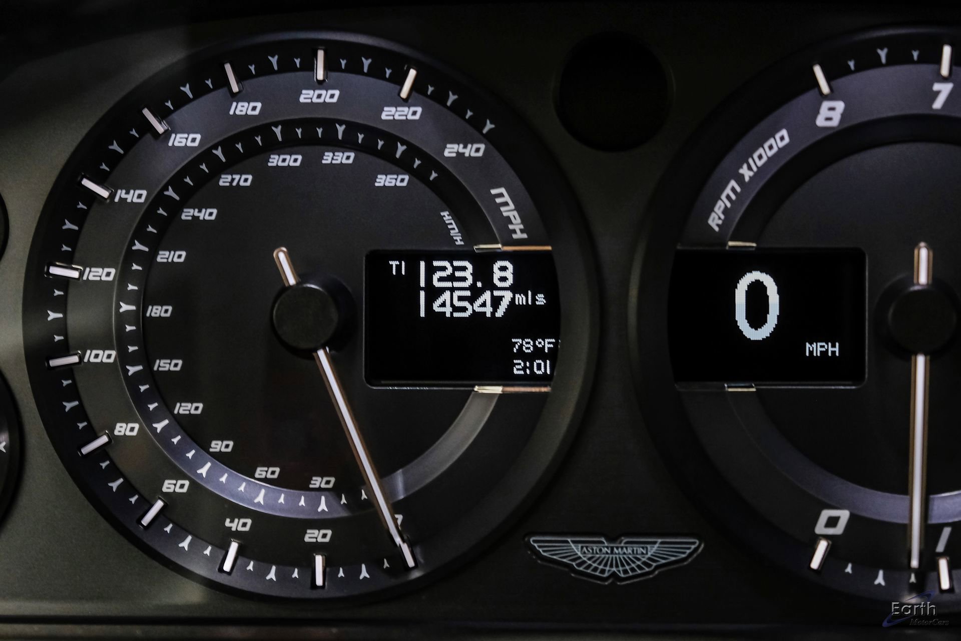Used 2015 Aston Martin V8 Vantage GT RWD image 84