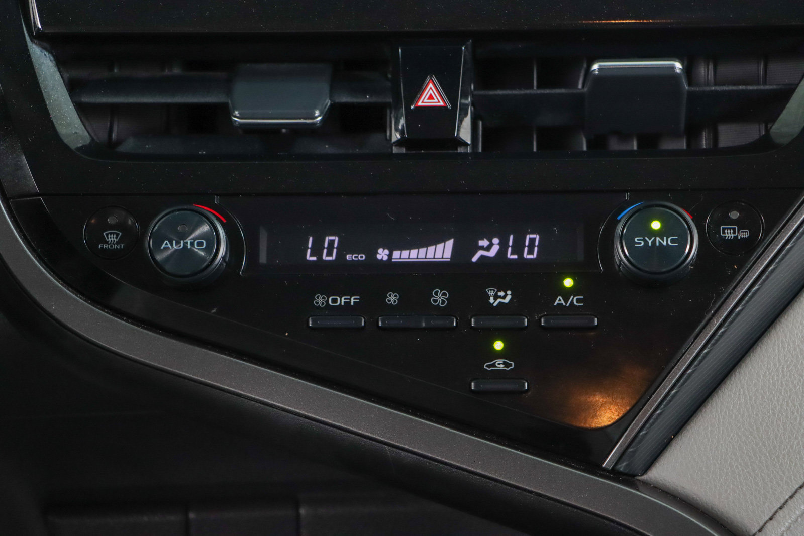 Used 2023 Toyota Camry SE FWD image 20