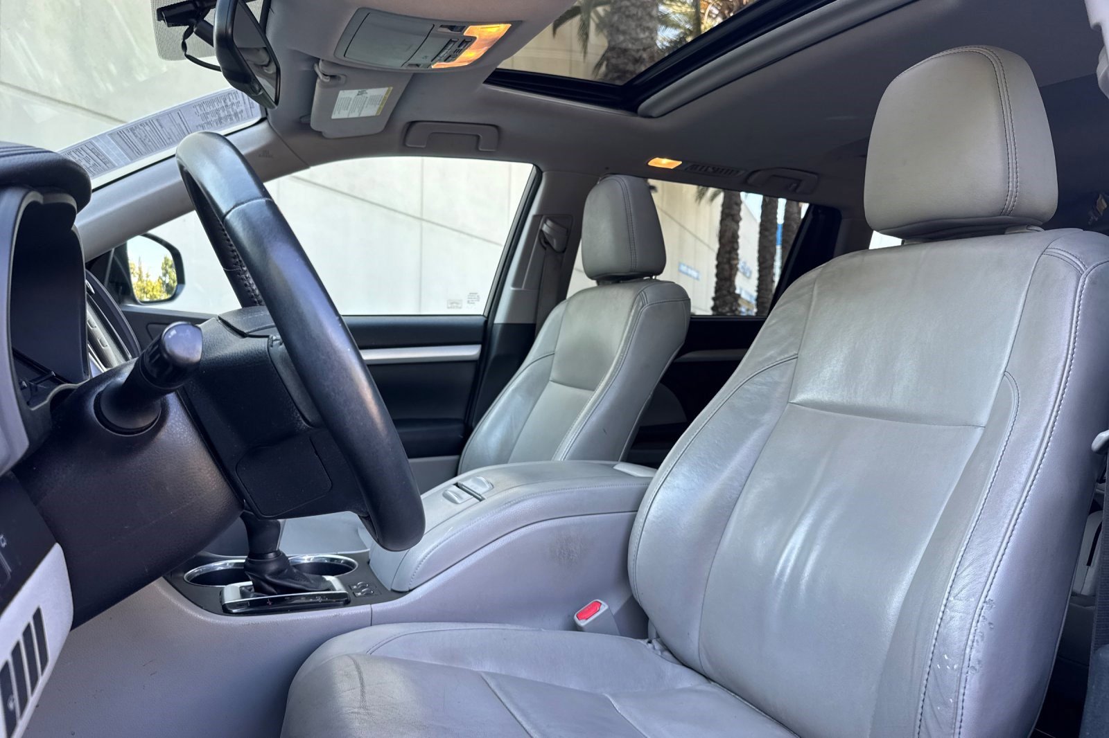 Used 2016 Toyota Highlander XLE AWD/4WD image 22