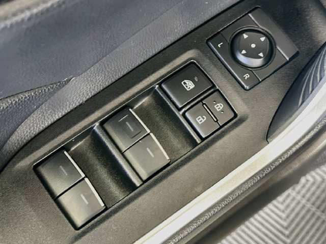 Used 2025 Toyota RAV4 XLE FWD image 20