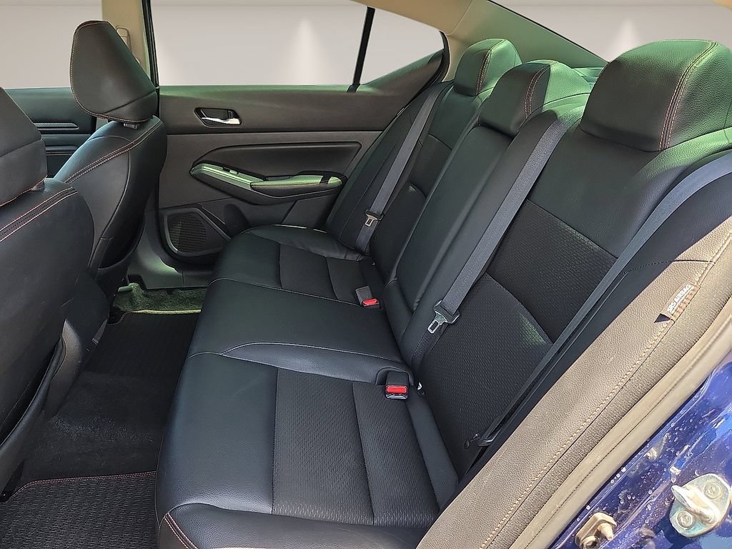 Used 2021 Nissan Altima 2.5 SR FWD image 12
