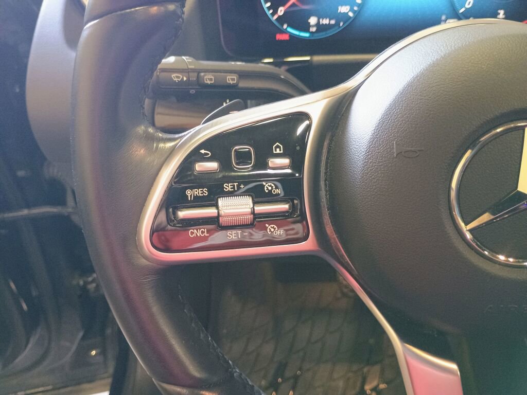 Used 2023 Mercedes-Benz GLA 250 4MATIC image 10