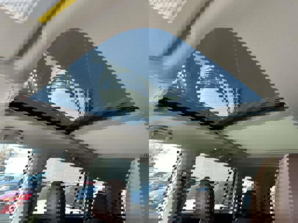 Used 2022 Volkswagen Atlas SEL AWD/4WD image 25